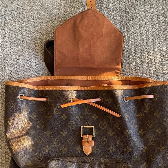 Louis Vuitton Montsouris GM vintage buckle monogram - Picture 14 of 14